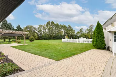 N1615  Center Dr, Bloomfield, WI 53128 - Photo 31