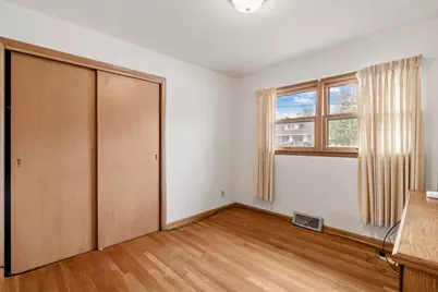 215 N 9th St, Oostburg, WI 53070 - Photo 13