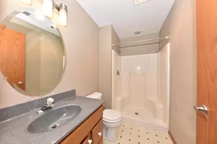 252 Bur Oak Ln, Grafton, WI 53024 - Photo 17