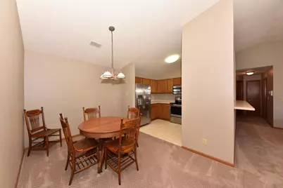 252  Bur Oak Ln #D, Grafton, WI 53024 - Photo 9