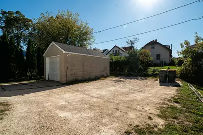 1047 W Washington St, West Bend, WI 53095 - Photo 25