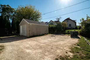 1047 W Washington St, West Bend, WI 53095 - Photo 25