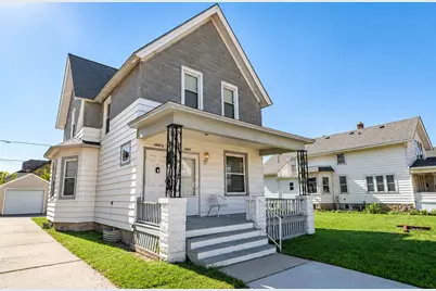 1047 W Washington St, West Bend, WI 53095 - Photo 1