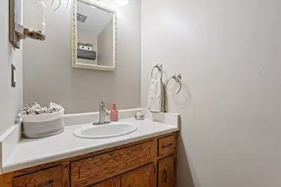 W177S7802  Kristin Dr, Muskego, WI 53150 - Photo 23