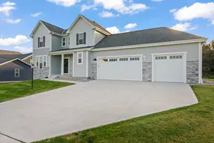 W193N5036 Rosemary Rdg, Menomonee Falls, WI 53051 - Photo 1
