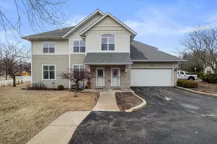 9173 W Cold Spring Rd, Greenfield, WI 53228 - Photo 27