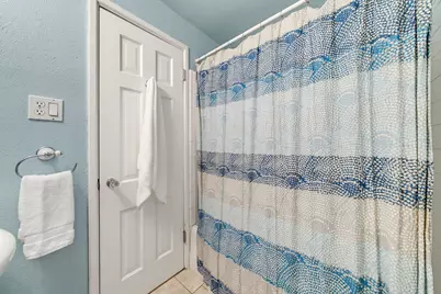 4436 N Frederick Ave #4438, Shorewood, WI 53211 - Photo 21