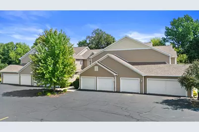 758  Bridlewood Dr #H, Hartford, WI 53027 - Photo 5