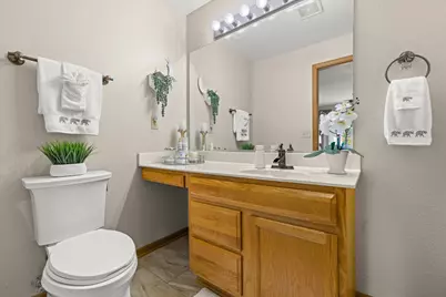 6976 S Rolling Meadows Ct, Oak Creek, WI 53154 - Photo 23