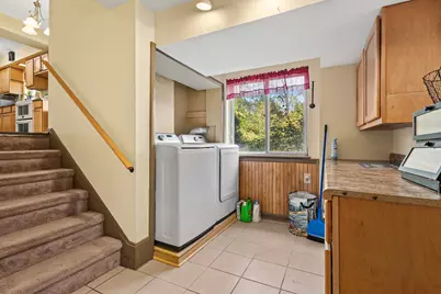 18310  Benington Dr, Brookfield, WI 53045 - Photo 17