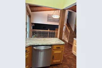 3165 S Manor Ct, New Berlin, WI 53151 - Photo 9