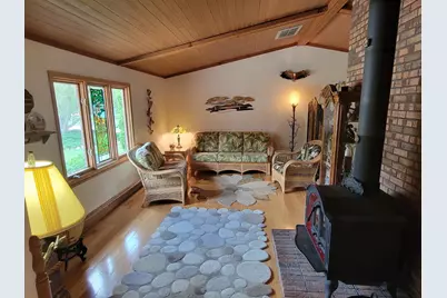 3165 S Manor Ct, New Berlin, WI 53151 - Photo 3