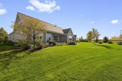 W59N1183  James Cir, Cedarburg, WI 53012 - Photo 19