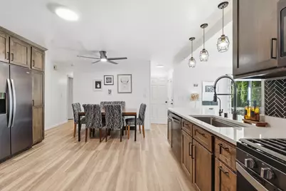 12731 W Park Ave, New Berlin, WI 53151 - Photo 17