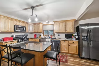 2421  9th Ave, South Milwaukee, WI 53172 - Photo 1