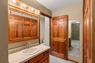 5510 Maple Rd, West Bend, WI 53095 - Photo 17
