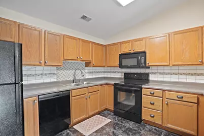 3615  85th St #E, Kenosha, WI 53142 - Photo 11