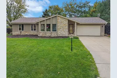 707  Old Prospectors Trl, Eagle, WI 53119 - Photo 1