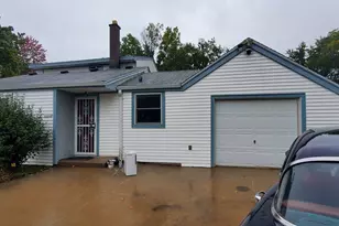 11255 W Mayers Dr, Franklin, WI 53132 - Photo 3