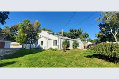 11255 W Mayers Dr, Franklin, WI 53132 - Photo 11