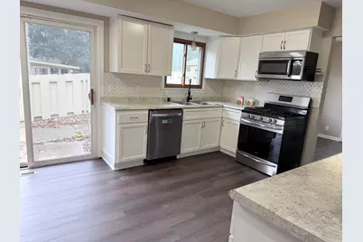 12309 W Euclid Ave, West Allis, WI 53227 - Photo 9