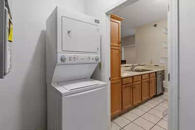 6995 S Riverwood Blvd #A04, Franklin, WI 53132 - Photo 11