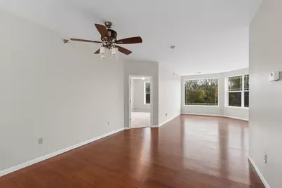 6995 S Riverwood Blvd #A04, Franklin, WI 53132 - Photo 5