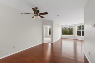 6995 S Riverwood Blvd, Franklin, WI 53132 - Photo 5