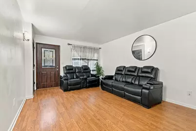 1500 W Clayton Crest Ave, Milwaukee, WI 53221 - Photo 7