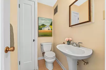 5252 N Bay Ridge Ave, Whitefish Bay, WI 53217 - Photo 15
