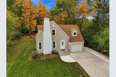 13825  Keefe Ave, Brookfield, WI 53005 - Photo 1