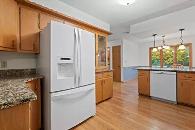 12281 W Verona Ct, West Allis, WI 53227 - Photo 17