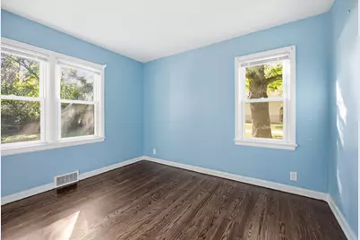 N55W37239  Roland St, Lac La Belle, WI 53066 - Photo 23