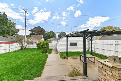 2815 N 91st St, Milwaukee, WI 53222 - Photo 37