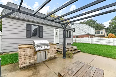 2815 N 91st St, Milwaukee, WI 53222 - Photo 35