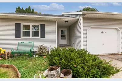 1205  Louisa St, Watertown, WI 53098 - Photo 31