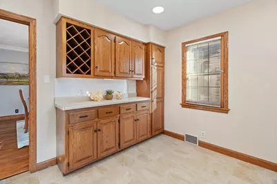 2545 N 83rd St, Wauwatosa, WI 53213 - Photo 9