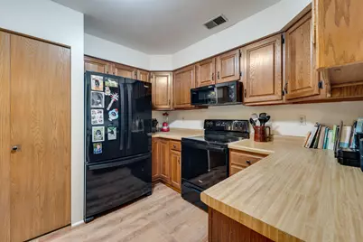 1849  Parknoll Ln, Port Washington, WI 53074 - Photo 15