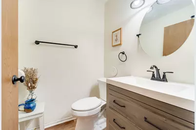 1849  Parknoll Ln, Port Washington, WI 53074 - Photo 21
