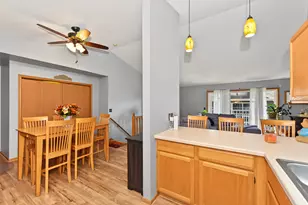274 S Mountin Dr, Mayville, WI 53050 - Photo 9