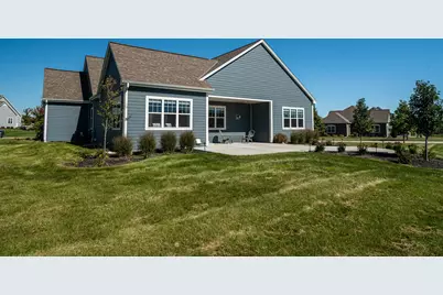 8211 W Highlander Dr, Mequon, WI 53097 - Photo 49