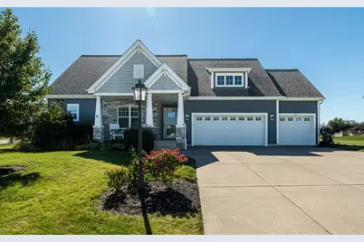 8211 W Highlander Dr, Mequon, WI 53097 - Photo 1