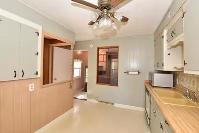 206  Belmont Ave, Racine, WI 53405 - Photo 9
