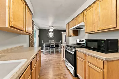 524 N 26th St, Sheboygan, WI 53081 - Photo 3