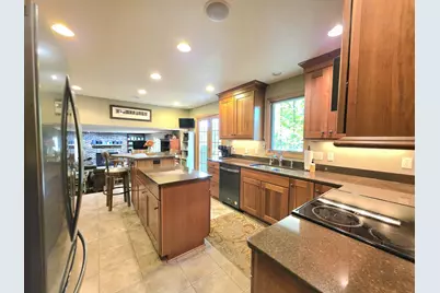 4202  S 16th St, Sheboygan, WI 53081 - Photo 11