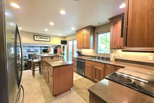 4202 S 16th St, Sheboygan, WI 53081 - Photo 11