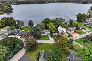 7990 W Lakeshore Dr, Burlington, WI 53105 - Photo 3