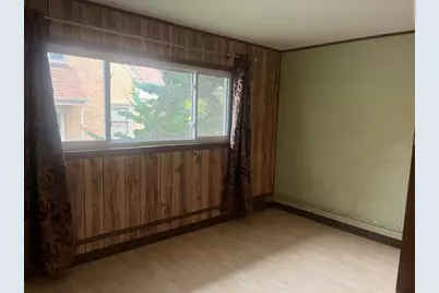 3317 S 57th St, Milwaukee, WI 53219 - Photo 9