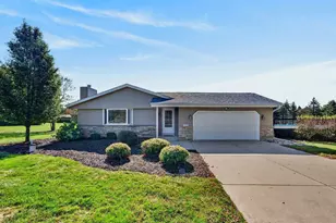 4179 Briar Ridge Ln, Richfield, WI 53017 - Photo 1