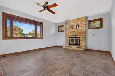 4179  Briar Ridge Ln, Richfield, WI 53017 - Photo 9
